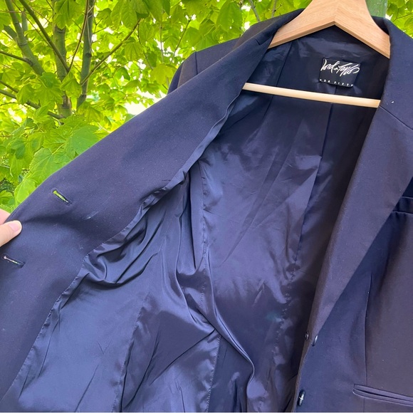 Lord and Taylor Classic Two-Button Blazer - Size M, Black - Picture 3 of 7